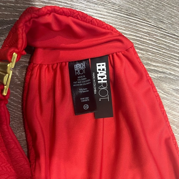 NWOT Beach Riot Swim Top - Picture 4 of 5